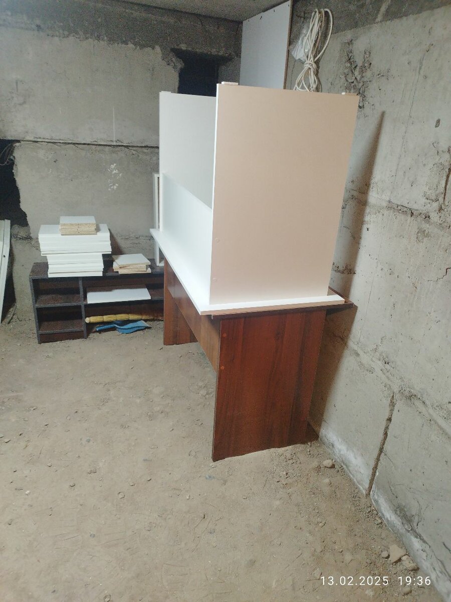 Офисный стол. Новый