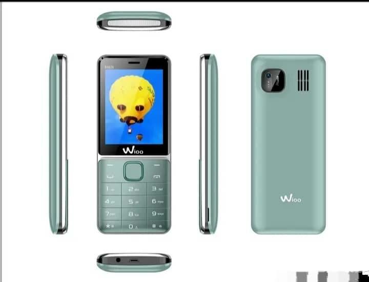 Small buttoned phones