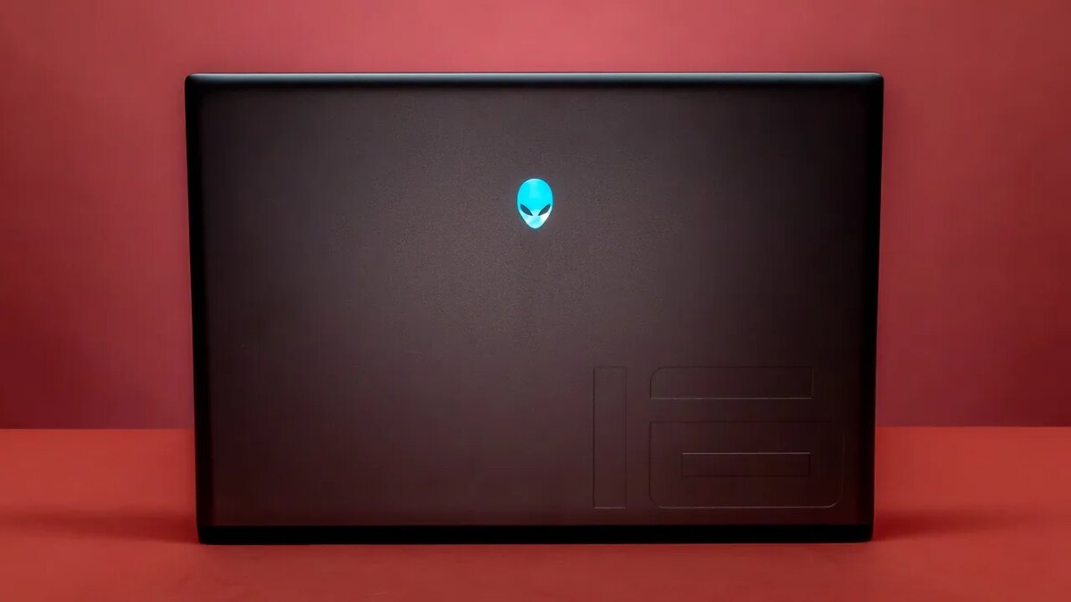 DELL ALIENWARE M16 R2 (2024)