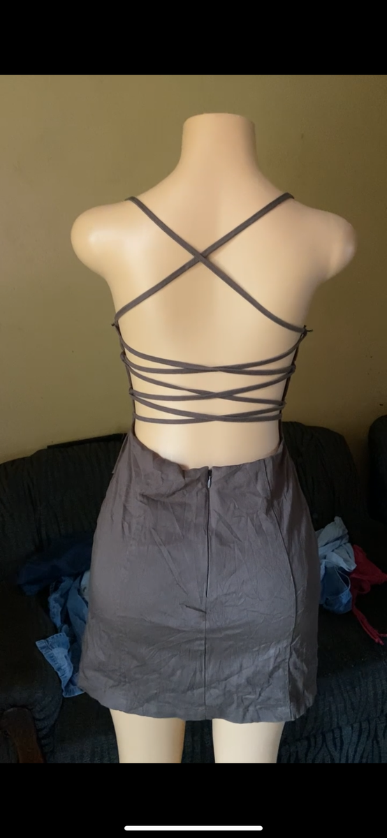 Robe élégante à dos croisé