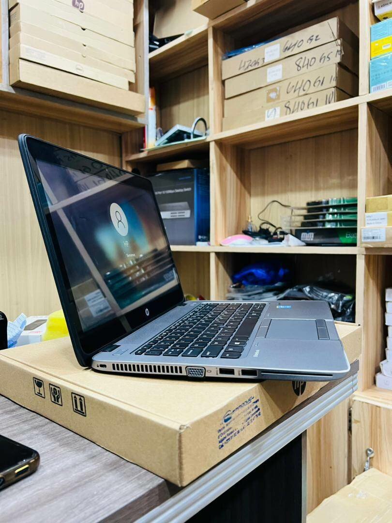 PC Portable HP Élégant