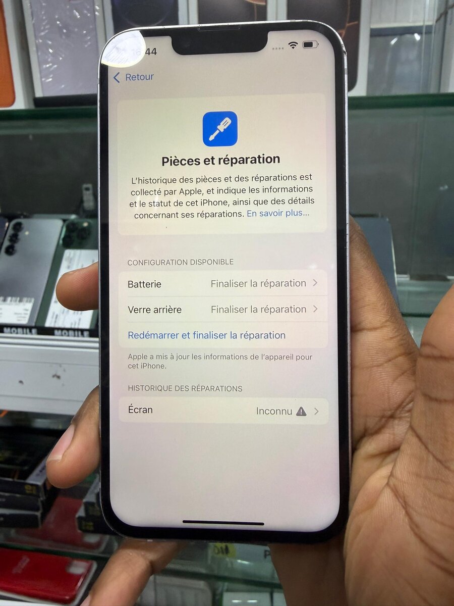 Smartphone iPhone 14 simple