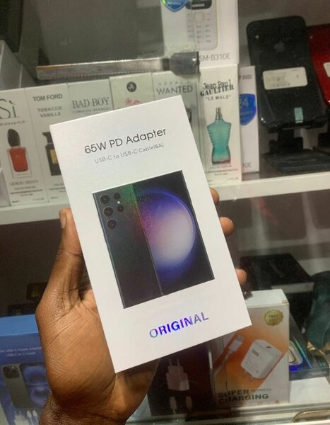 Adaptateur USB-C 65W PD