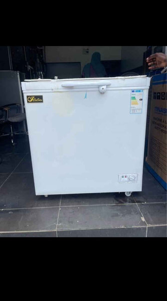 Congélateur coffre compact 100L