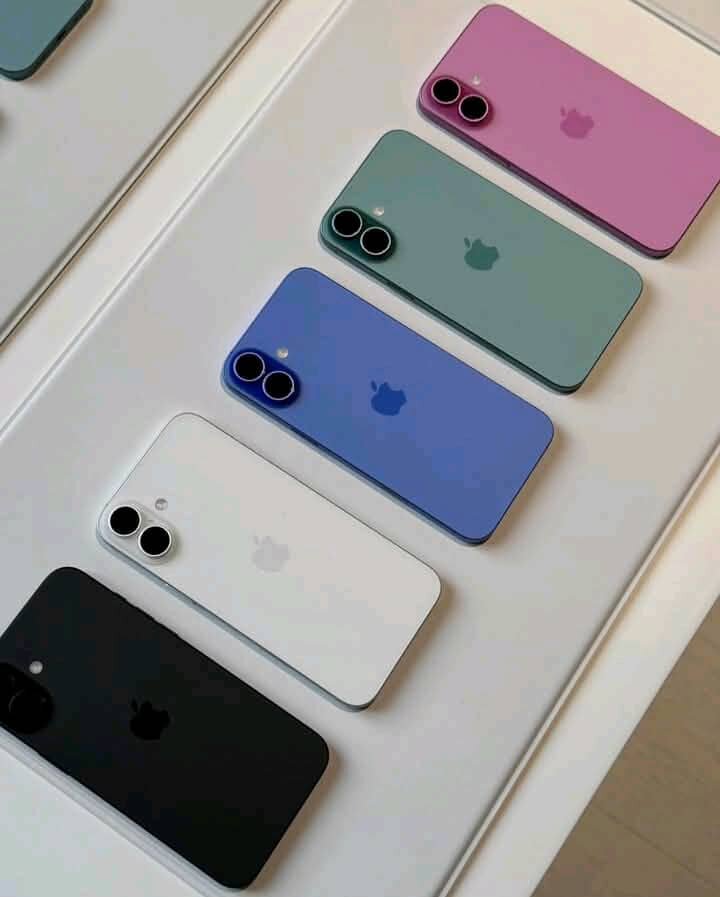 iPhone 14 Couleurs Variées