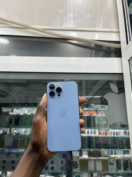 iPhone 13 Pro Max Bleu