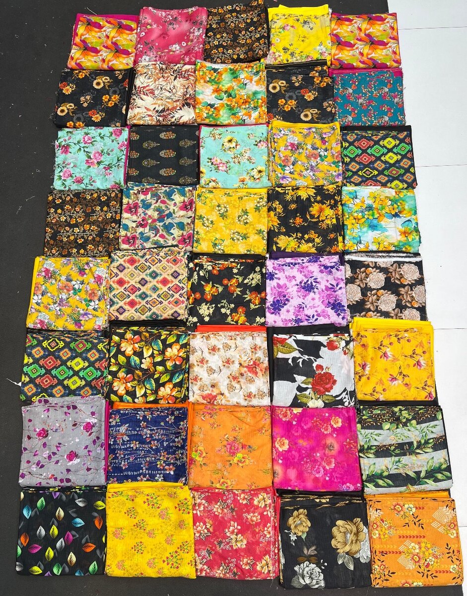 LAWN BANA DORA PRINTED 2 PCS DYED SHALWAR 4.5 Meter Cutting