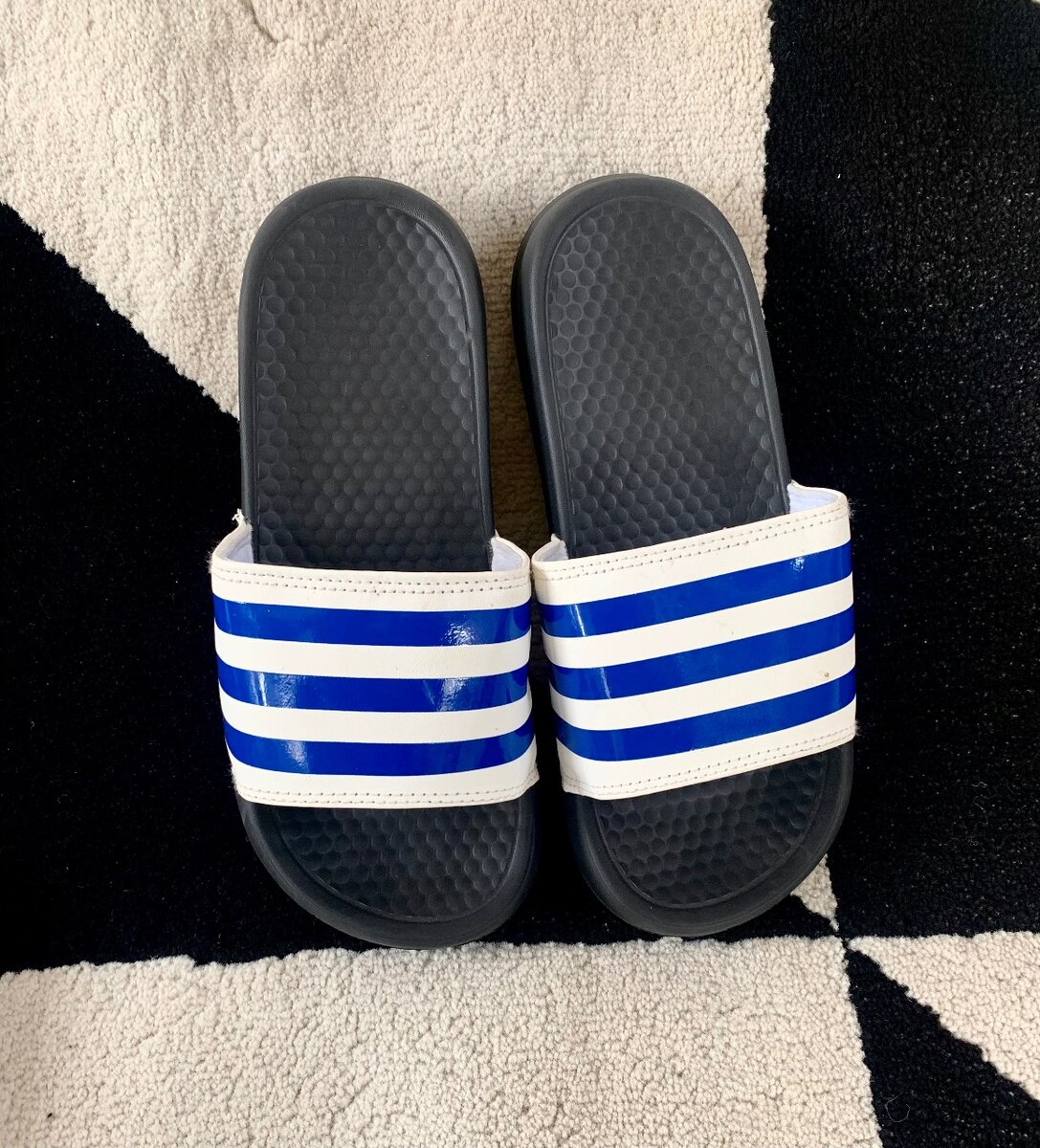 Sandales de plage rayées