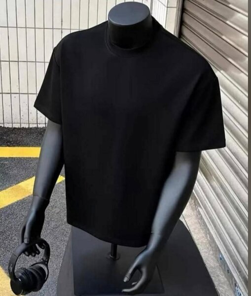 T-shirt minimaliste blanc