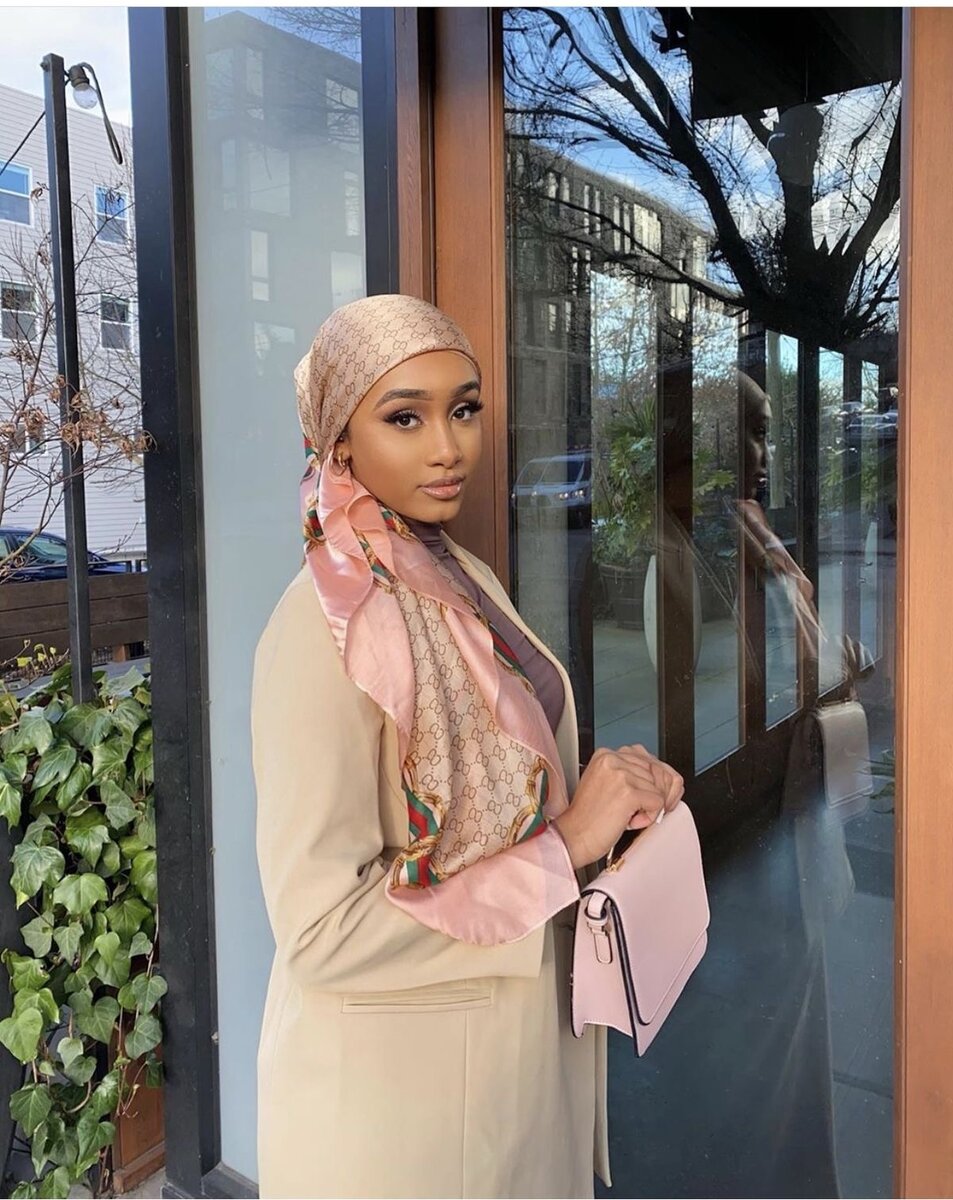 Écharpe en soie élégante