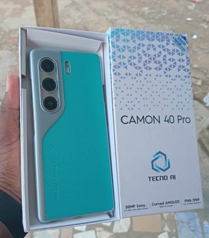 Smartphone Tecno Camon 40 Pro