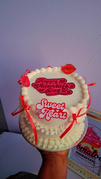 6inches Vintage Valantine Cake