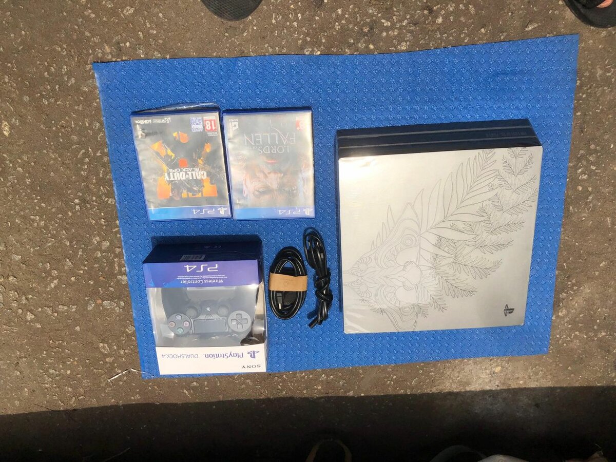 PlayStation 4 PS4 pro complet