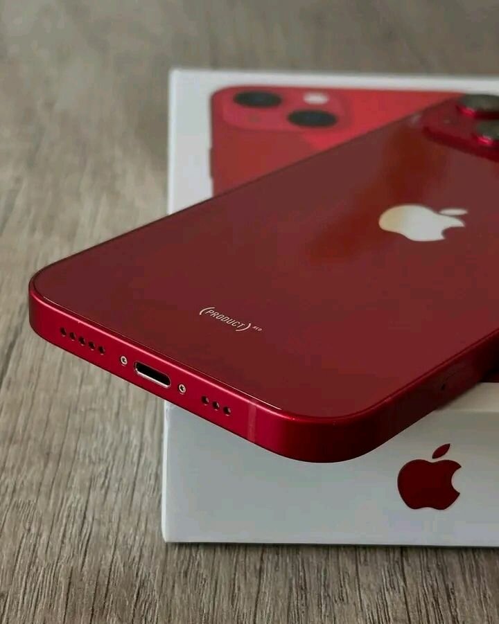 iPhone 13 Rouge Brillant
