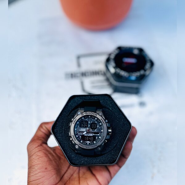 G Shock GST 8600
