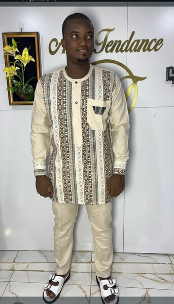 Tunique élégante pour homme