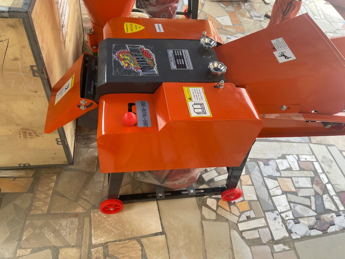 Iron Conveyor belt Chaff Cutter 2-3ton/hr