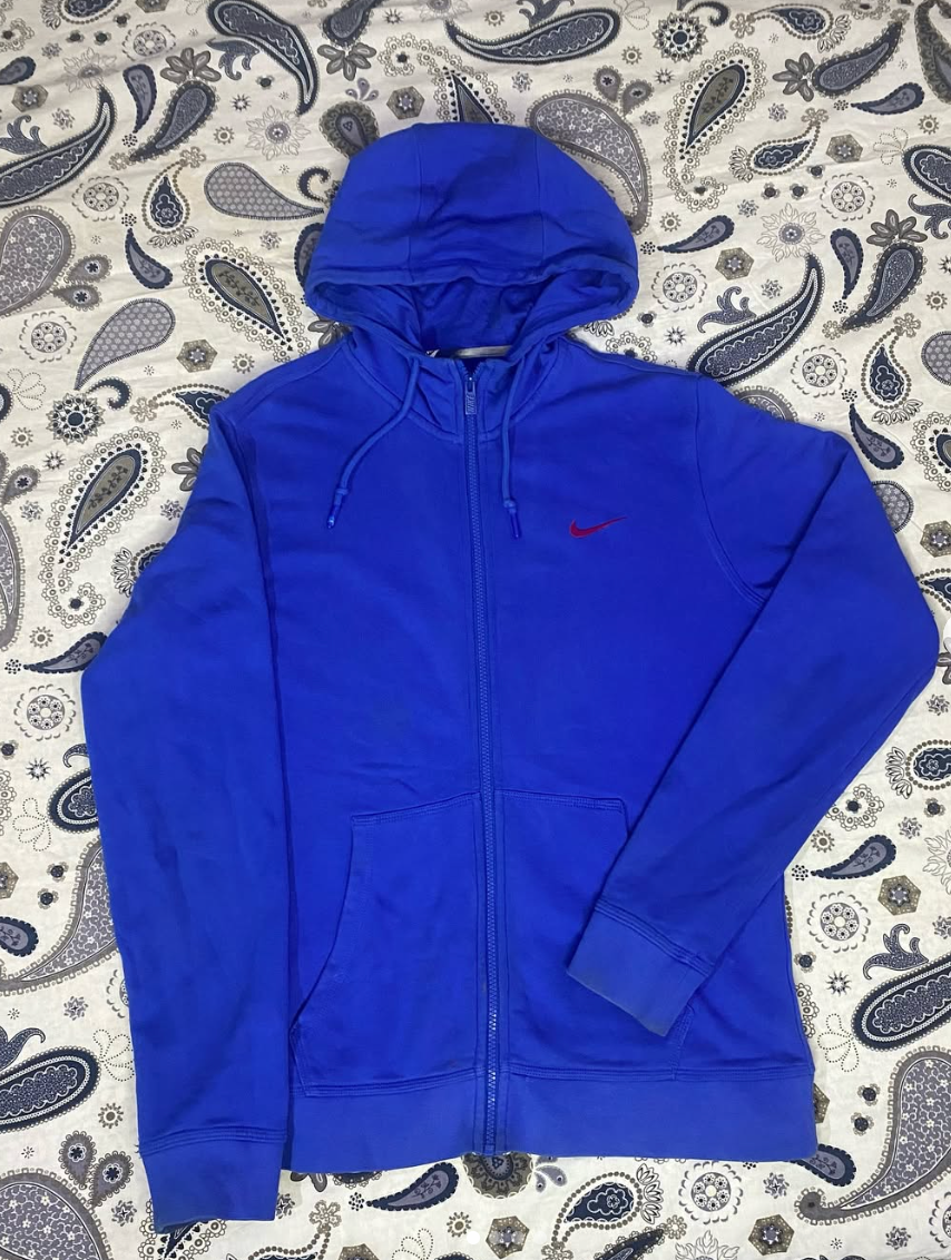 Nike zip up hoodie Size: large