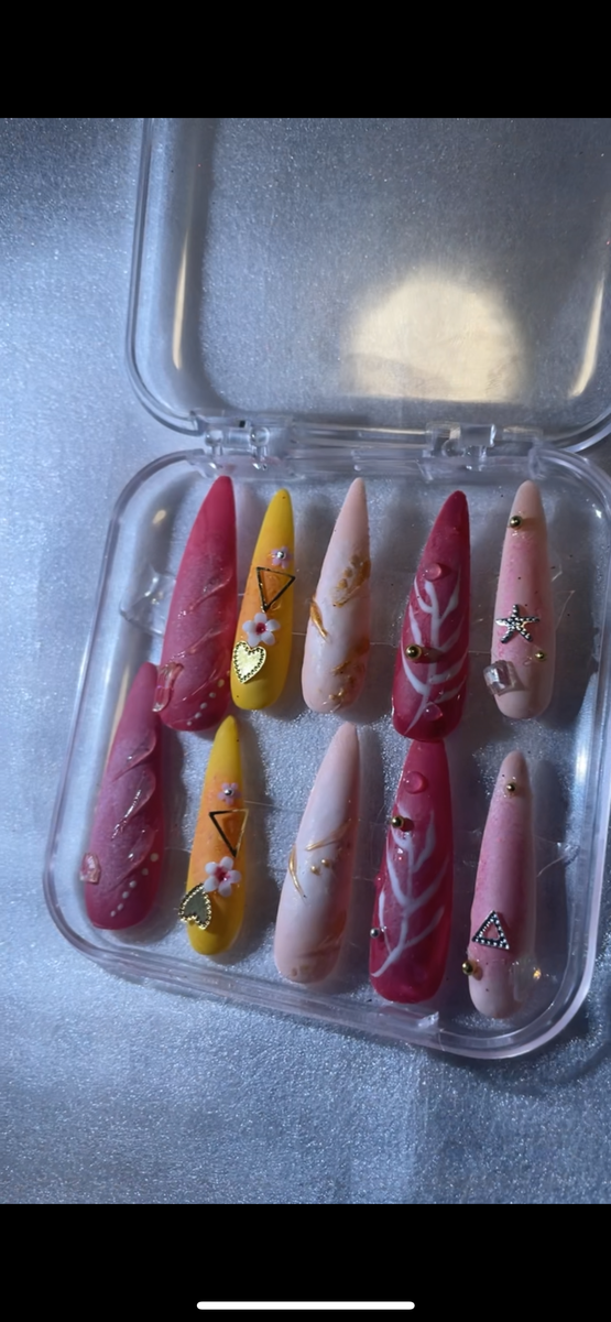 Press on nail