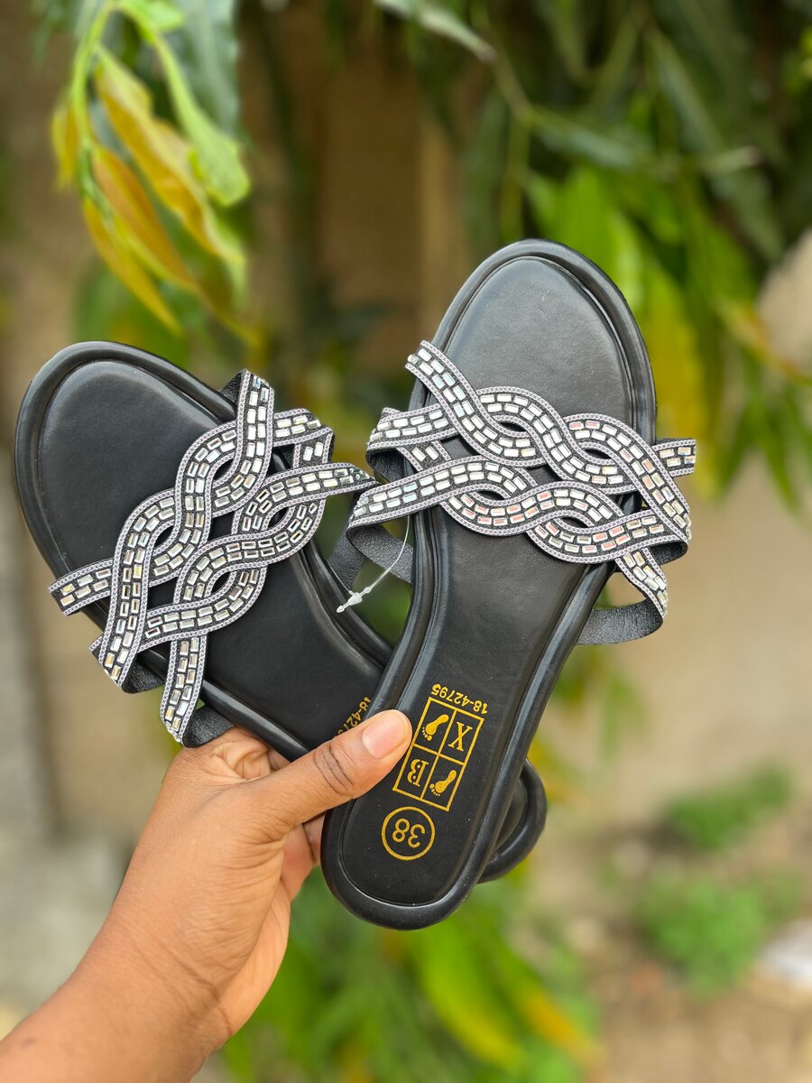 Sandales élégantes strass