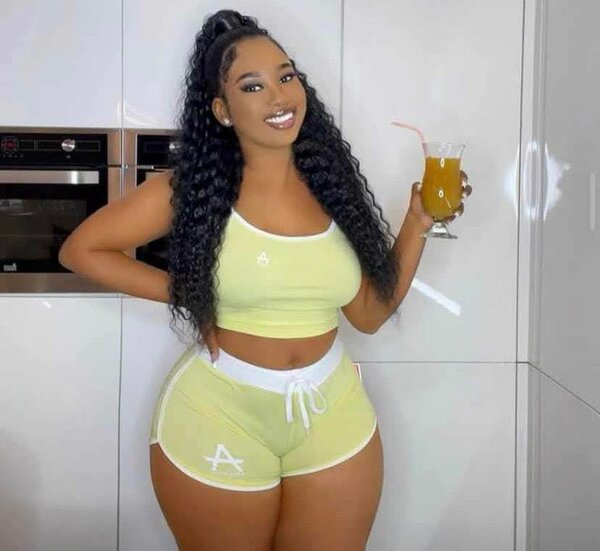 Ladies two pieces niker and top