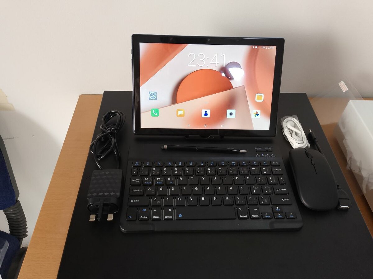 Ubero Andriod M2 POS Tablet