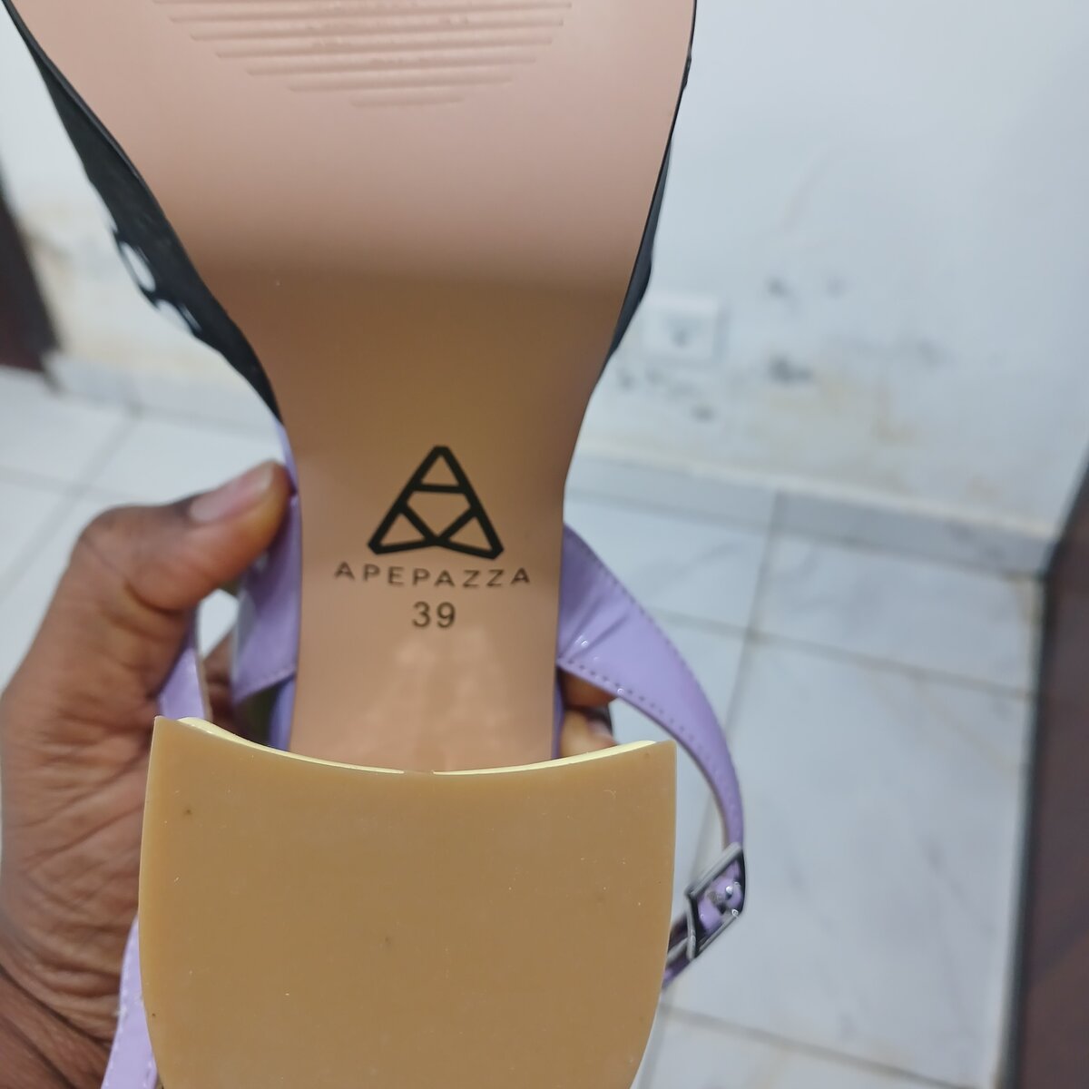 Sandales Apepazza à talons élégants