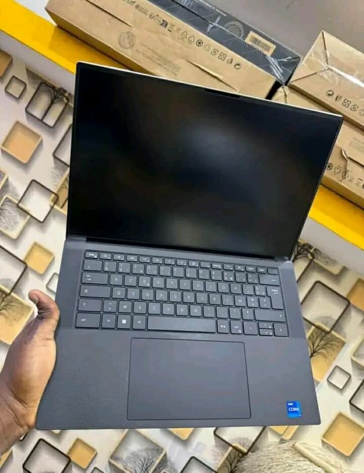 DELL XPS 13