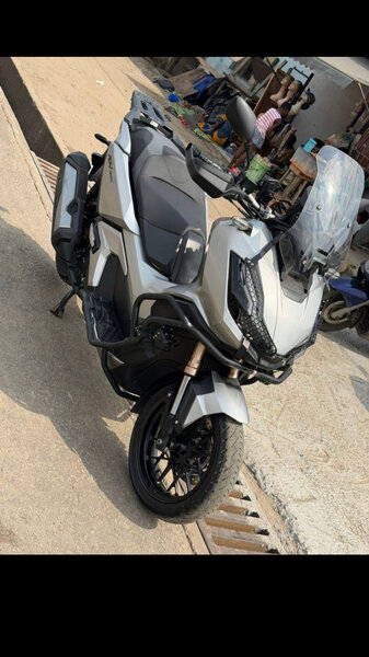 Scooter touring robuste