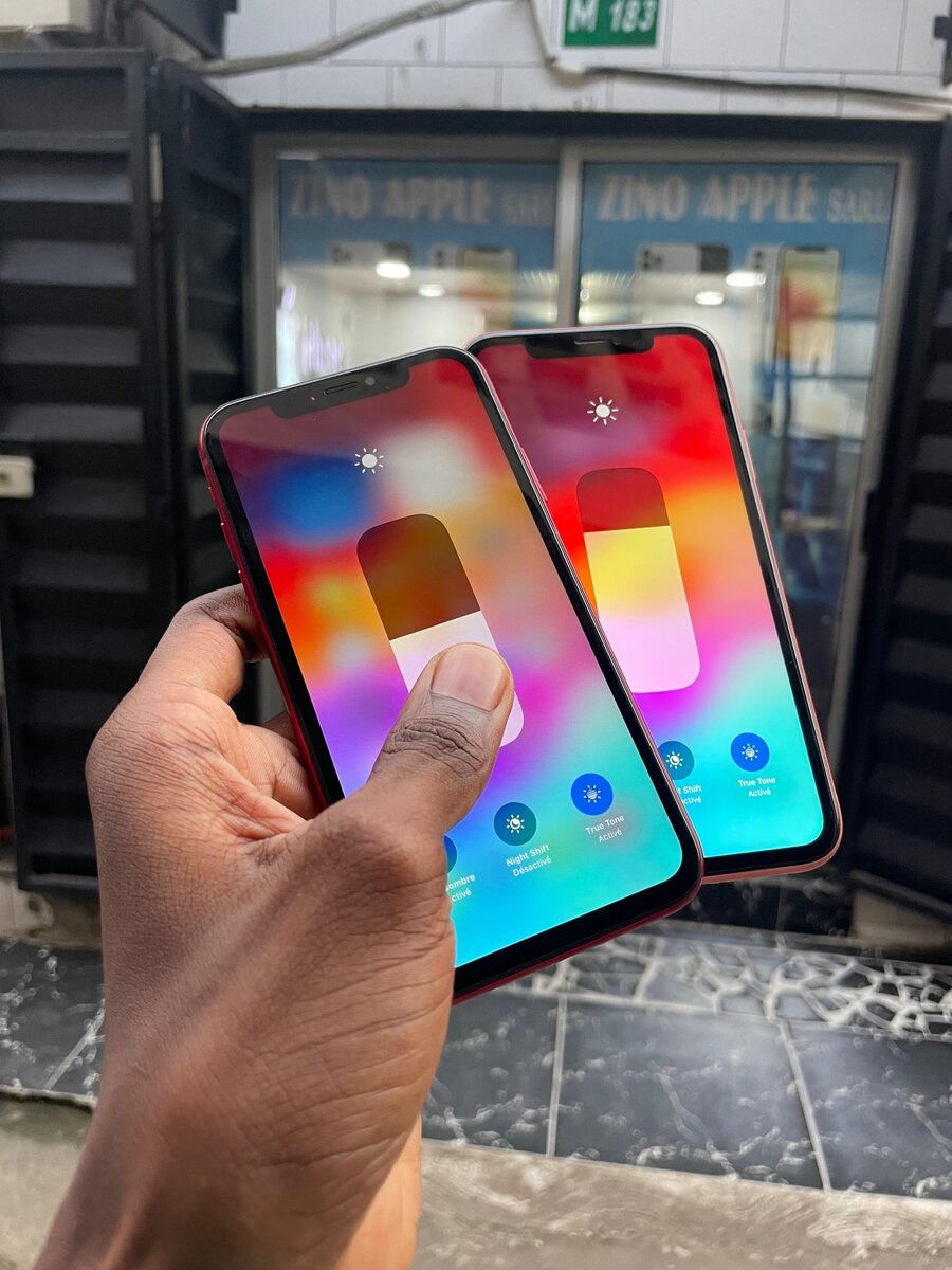 iPhone XR 64Go propre