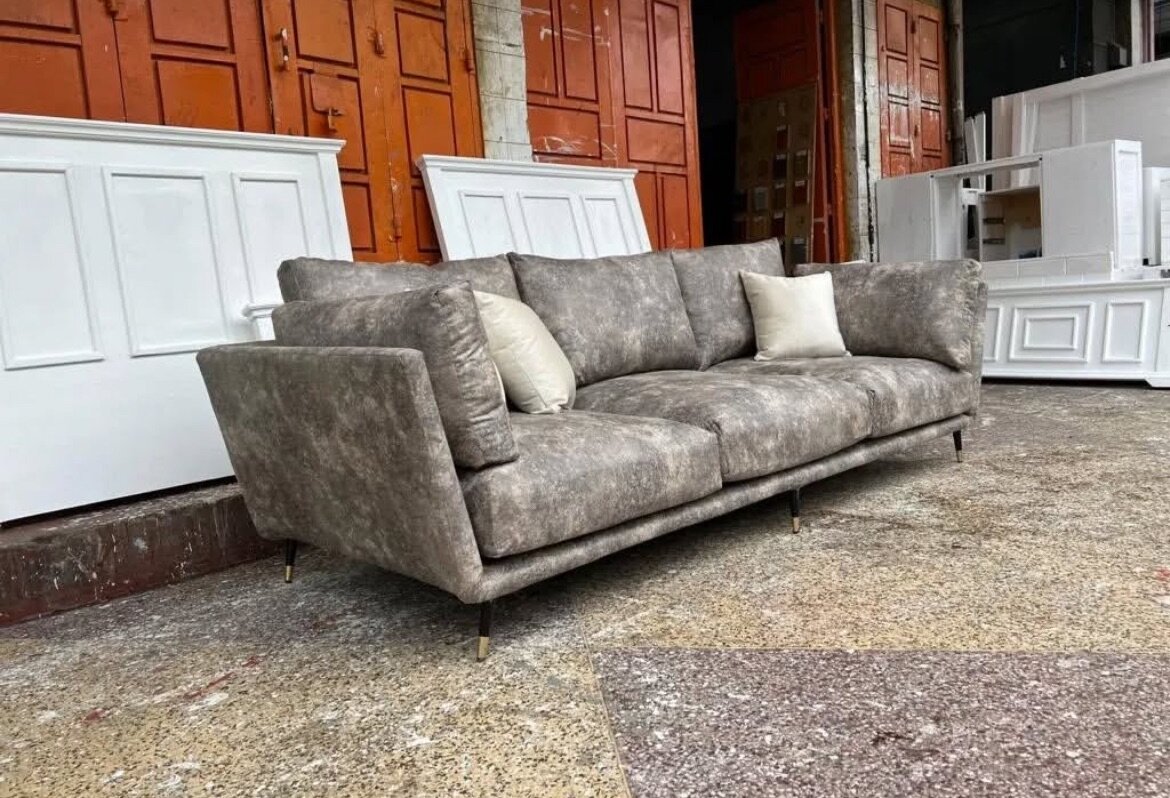 4 seater steel frame couch