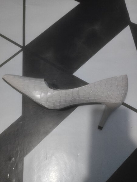 Escarpin à talon élégant