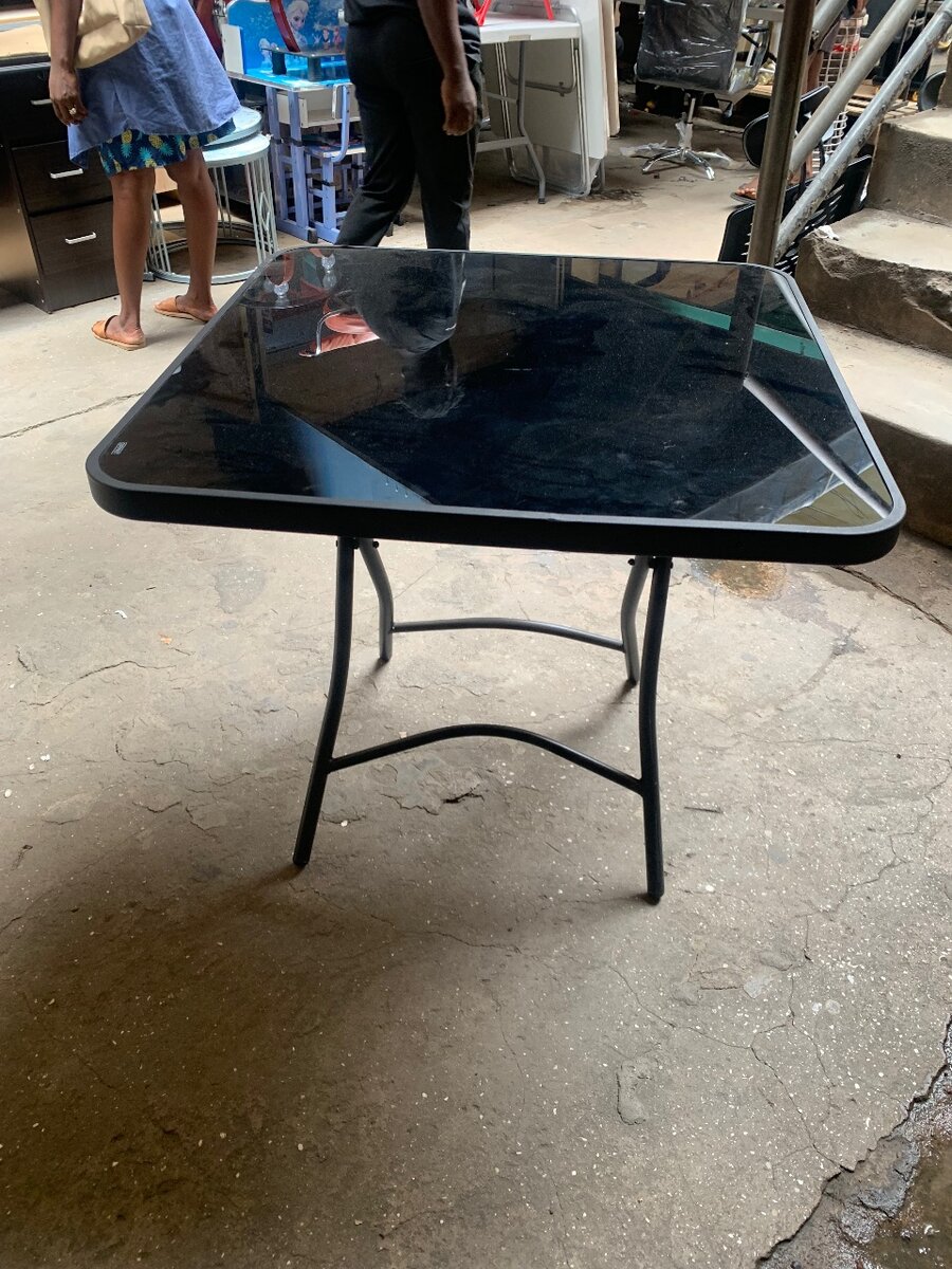 Dining table glass top