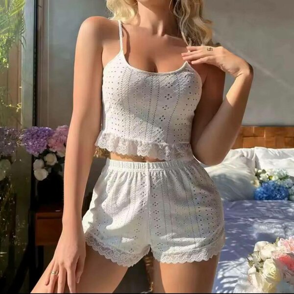 Ensemble de pyjama brodé