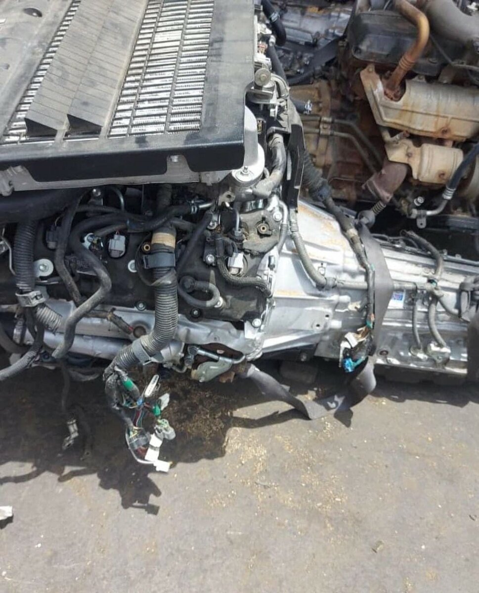 Toyota Landcruiser V8 Engine