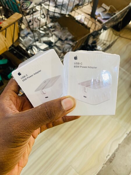 IPHONE TYPE C CHARGER HEAD