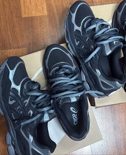 Chaussures running ASICS confort