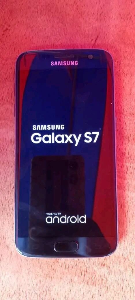 Samsung Galaxy S7 Smartphone