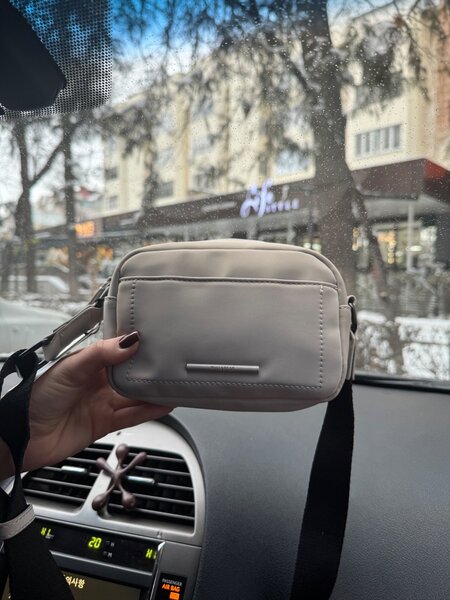 Кроссбоди Pull&bear