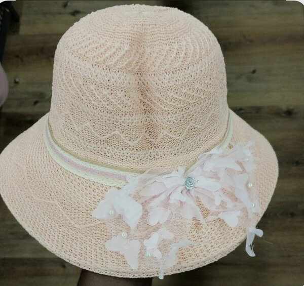 Chapeau d'été élégant femme