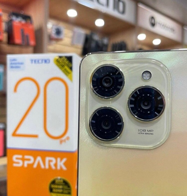 Tecno spark 20