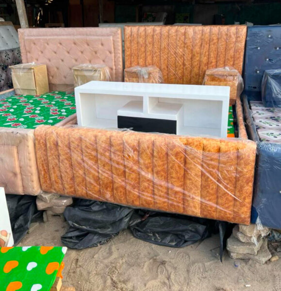 Lit rembourré moderne