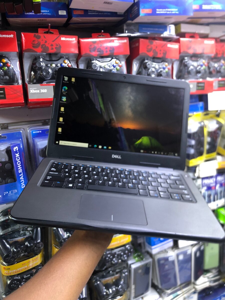 Dell laptop ( Dell latitude 3380)