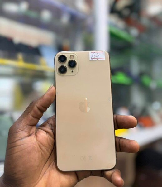 iPhone Pro Max Or 256 Go