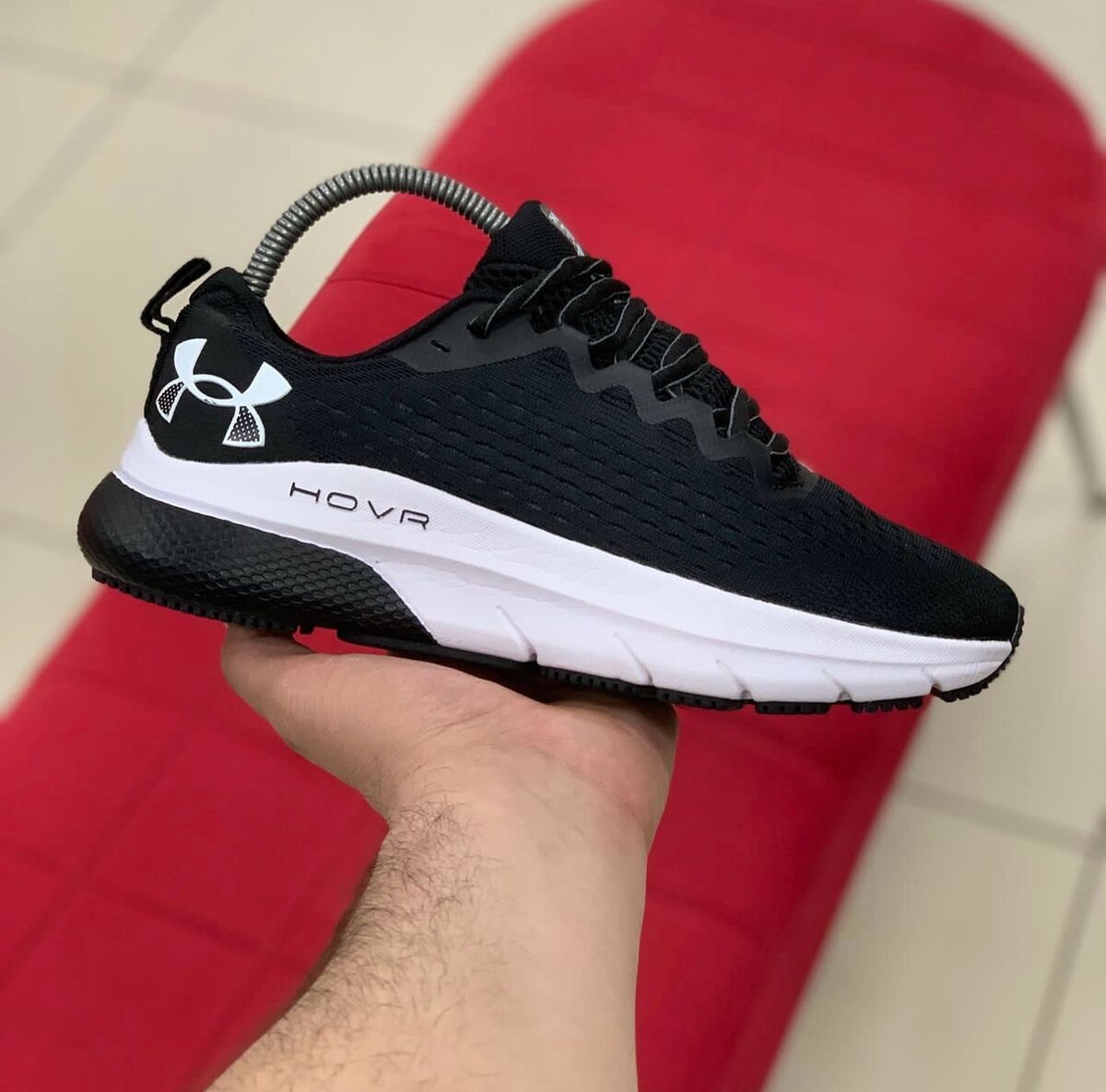 Baskets Under Armour HOVR