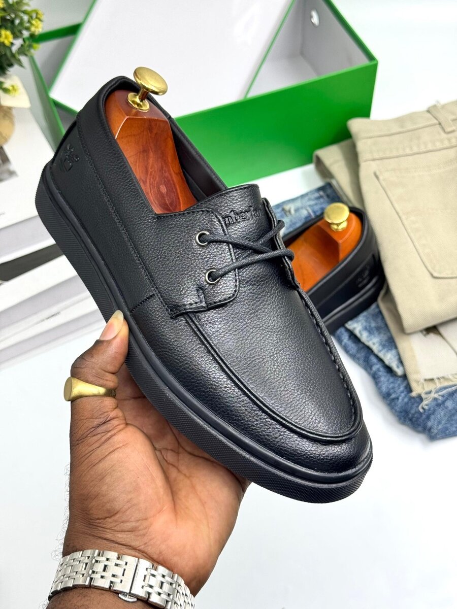 TIMBERLAND ALL BLACK