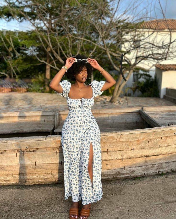 Robe longue à fleurs estivale