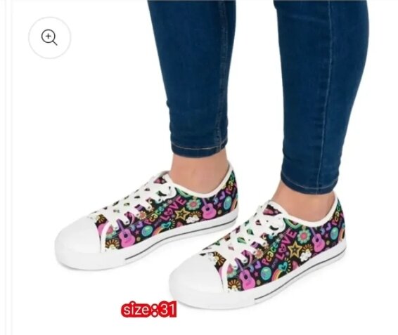 Girls sneakers Size: 31