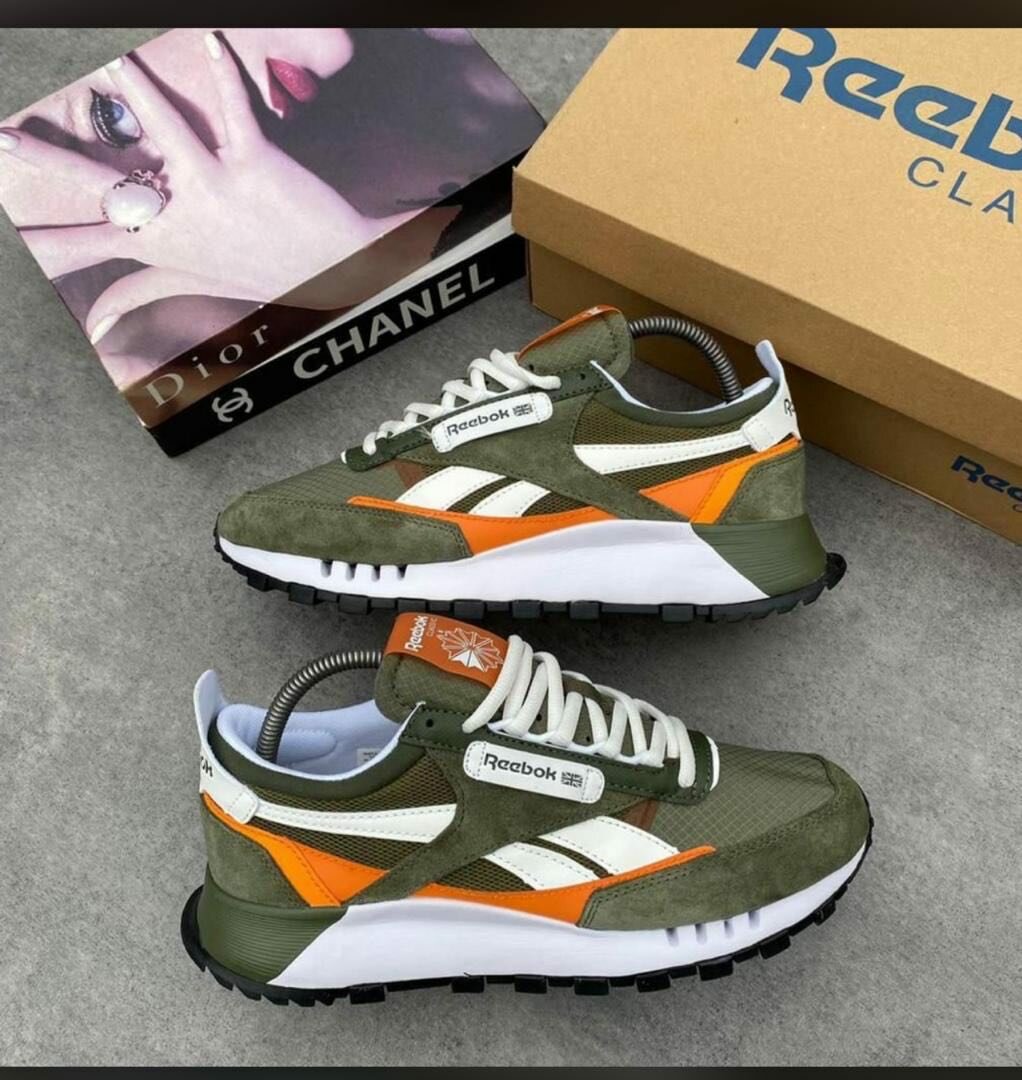 Reebok - CL Legacy