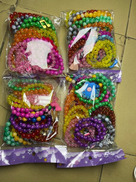 Bracelets colorés pour enfants